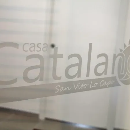 Casa Catalano بيت ضيافة